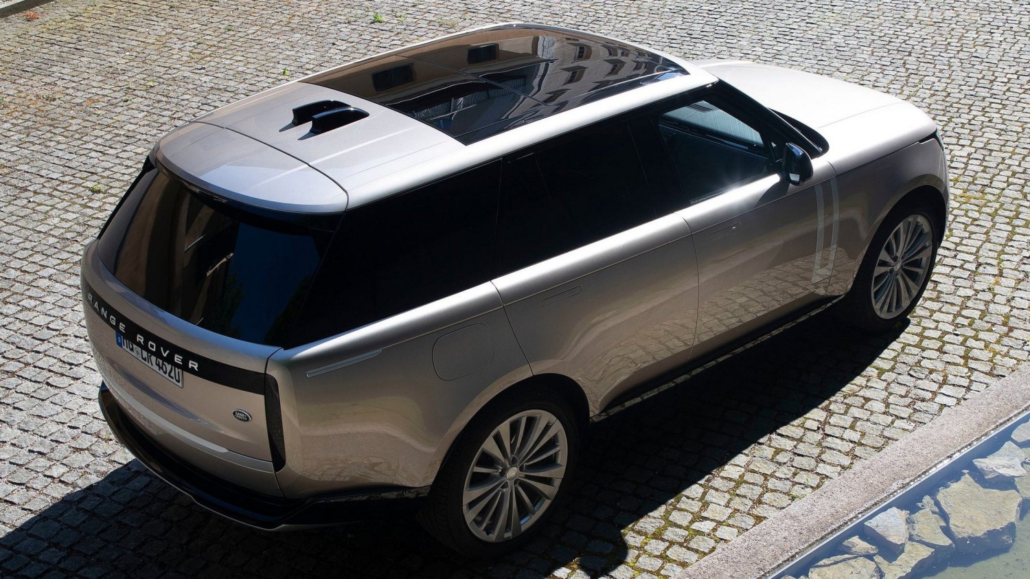 Range Rover Lawsuit Could Decide If Land Rover Owners Must Use Arbitration