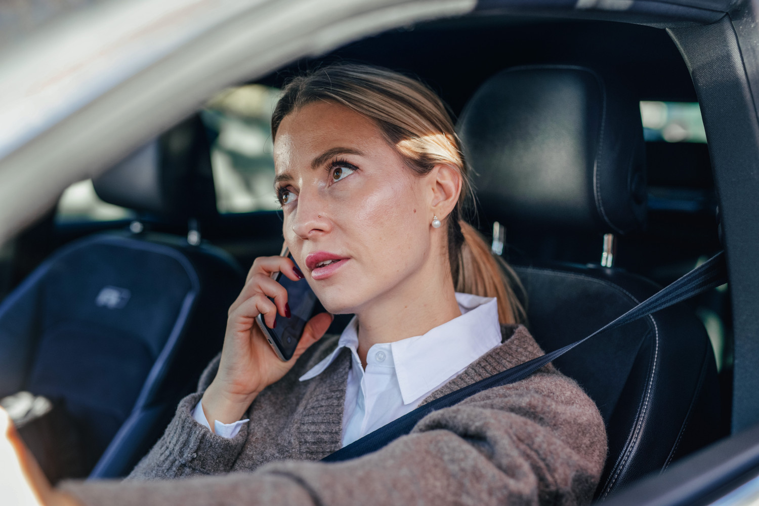 Cell Phone Use Before Car Crashes Severely Underreported by Police: IIHS