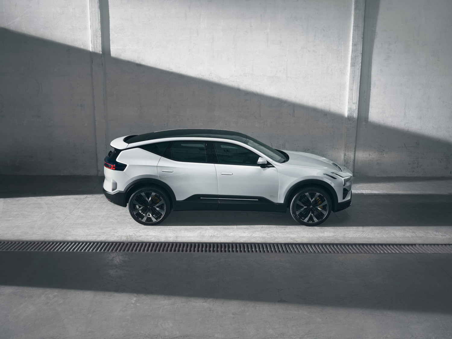 Polestar Dealer Sues Carmaker for $25 Million, Claims Federal Ban Used As Way to Leave U.S. Market