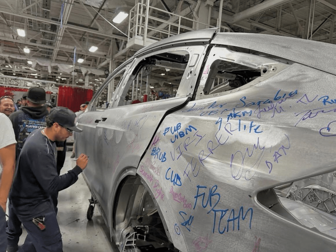 Tesla’s China-Made EV Sales Rise 40% to 79,478 Units in April