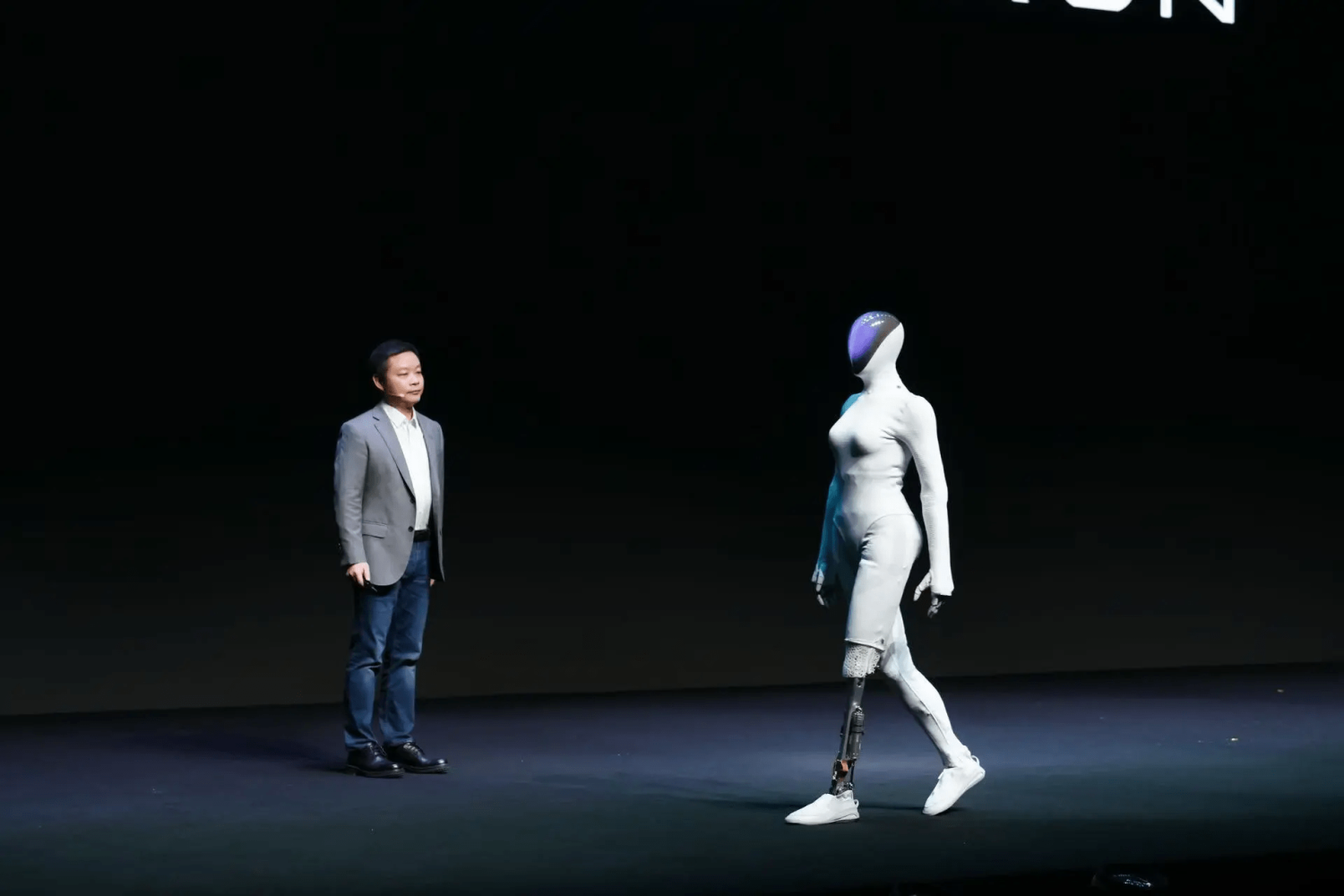 XPeng CEO Steps In to Lead Robotics Unit Ahead of Mass Production