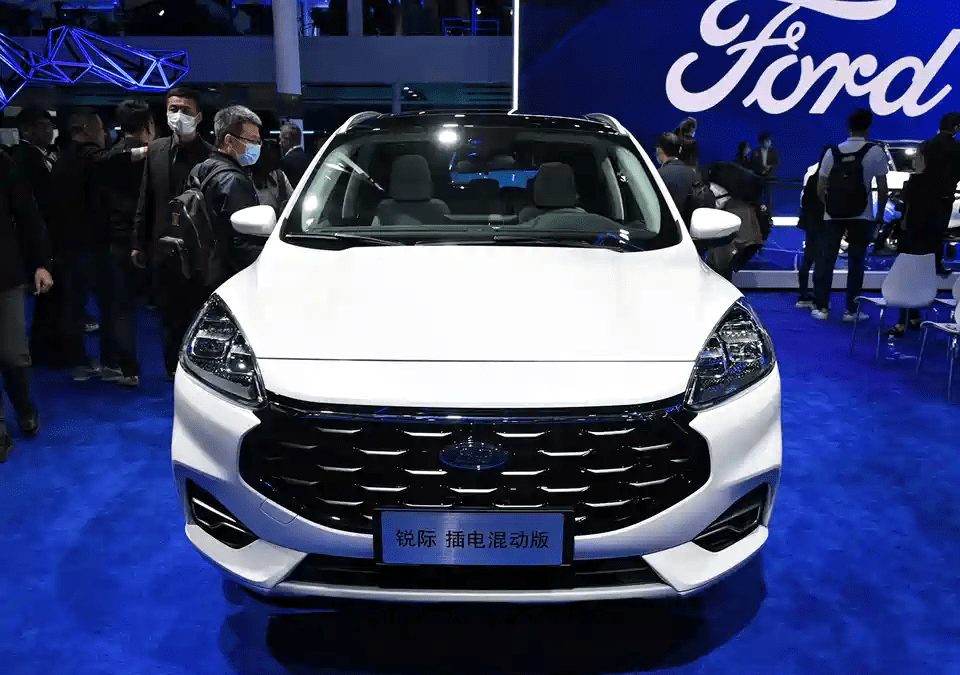 Ford in Talks With BYD to Source Batteries for Hybrid Models