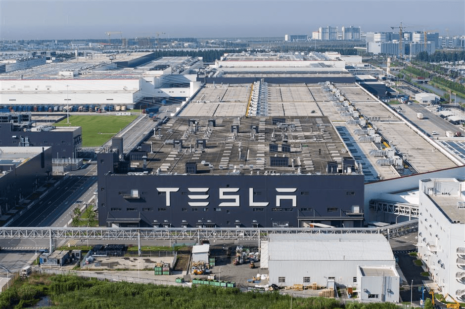Tesla Renews Five-Year Deal With Auto Chief Tom Zhu, Grants 520,000 RSUs