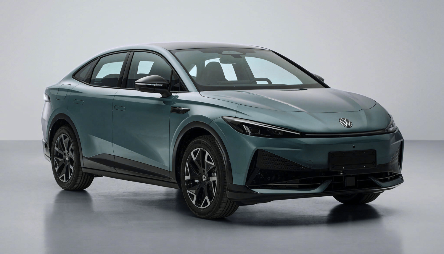 VW &amp; XPeng Joint CEA Architecture Enters Production, Debuts on ID. UNYX 07