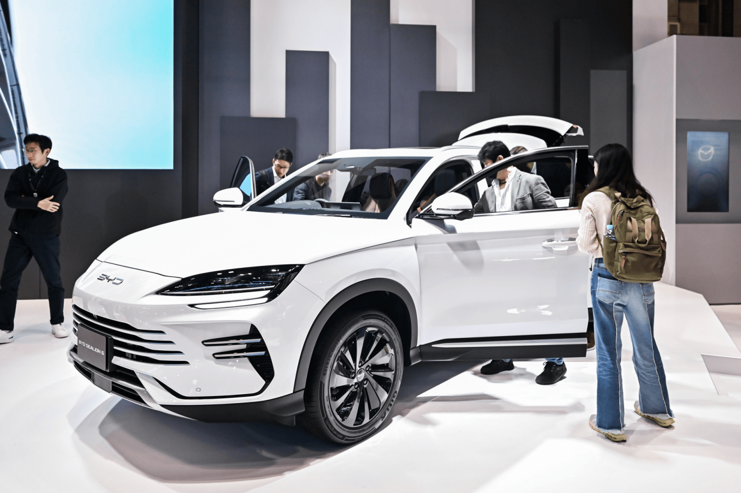 BYD Expands PHEV Lineup in Japan Amid Subsidy Disadvantage