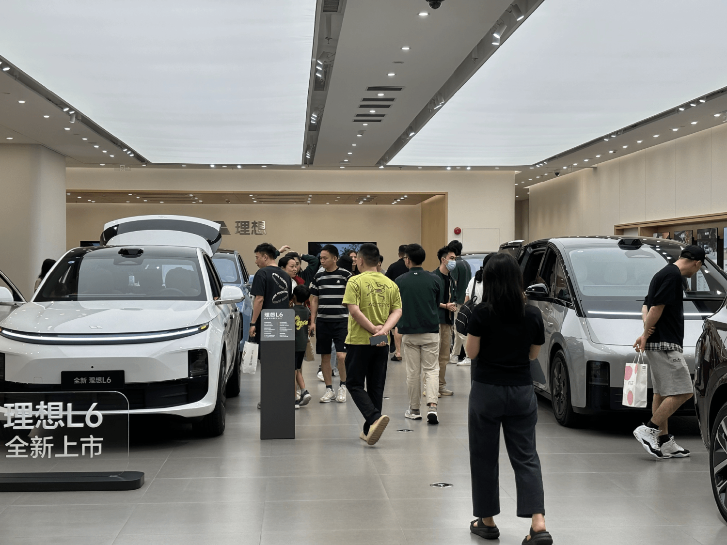 Li Auto Launches ‘Store Partner Program,’ Offering Profit Sharing to Frontline Stores