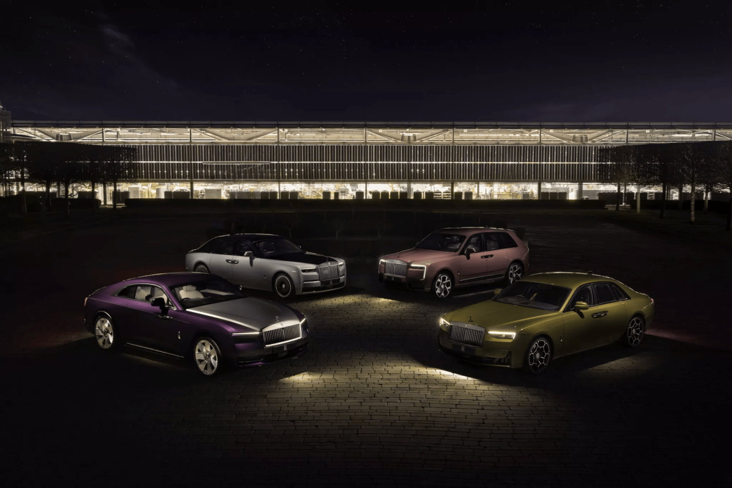 Rolls-Royce Keeps EV Strategy, Extends V12 Engine Into Next Decade