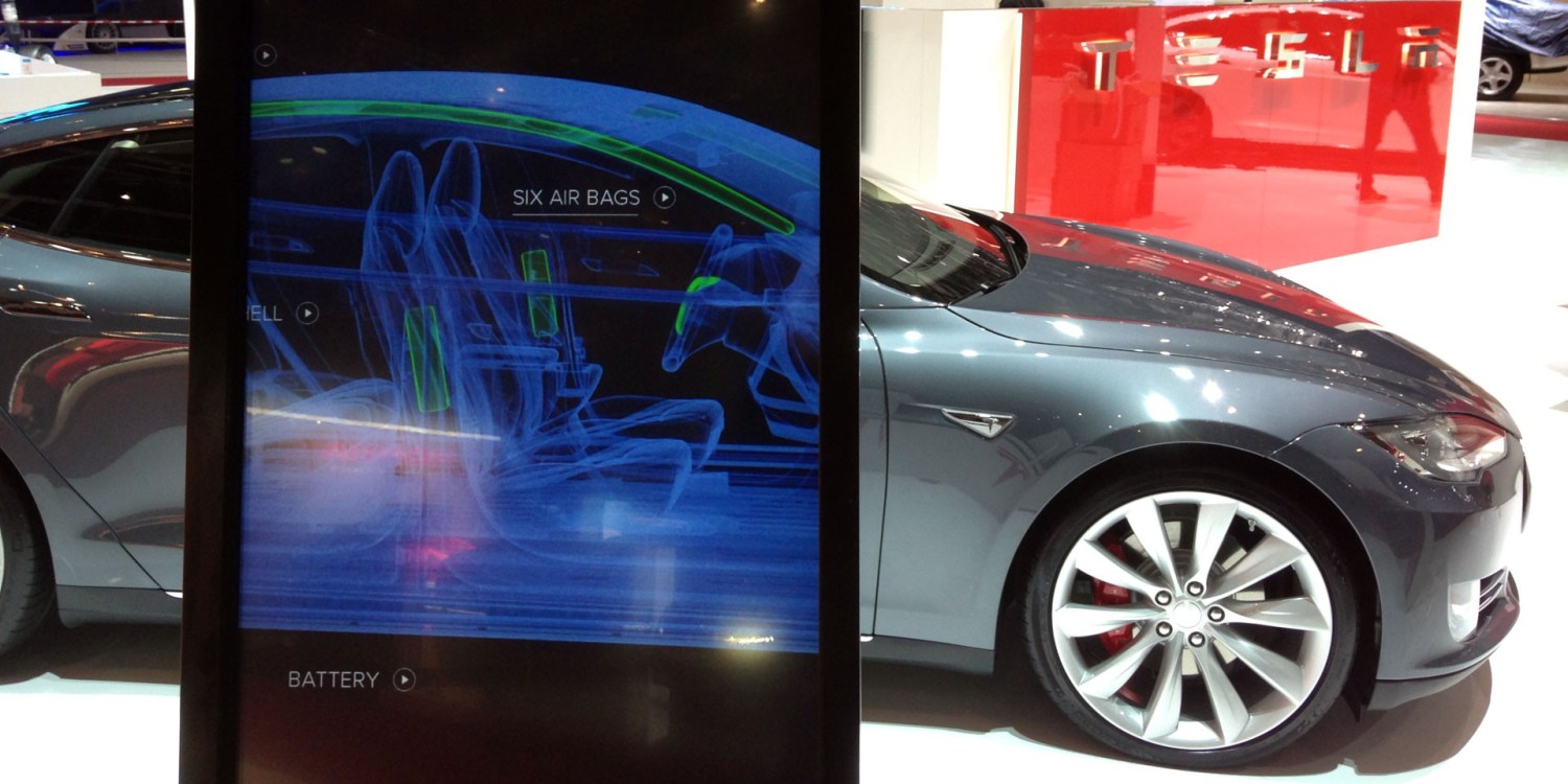 Tesla, Tesla caps employee AI spending at $200/week except for Grok