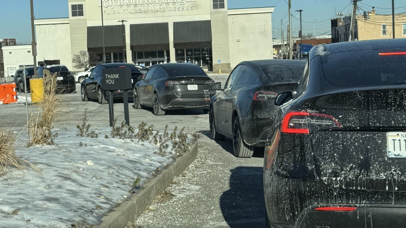 Tesla, Tesla finally launches Supercharger virtual queue pilot after fights broke out