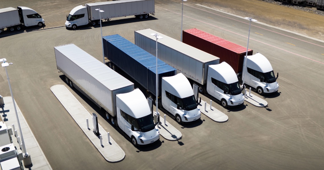 Tesla, Tesla Semi hits the port: drayage operator MDB launches 3-week freight pilot