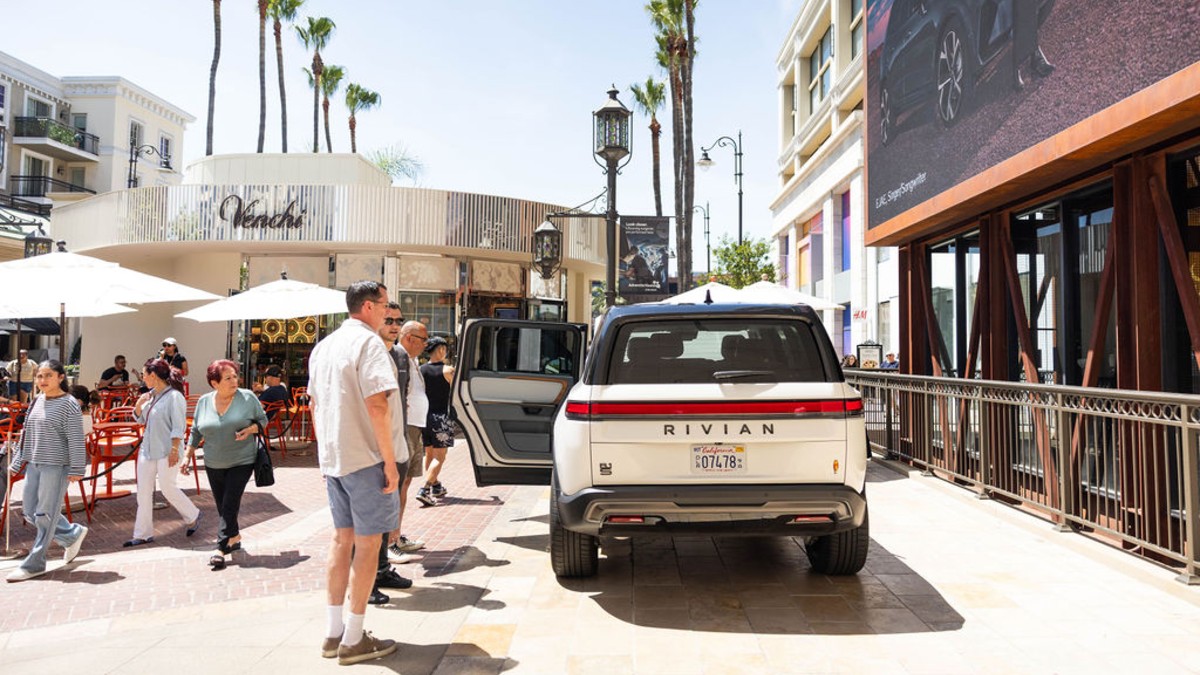 Rivian is adding 150+ fast chargers at popular LA shopping hubs