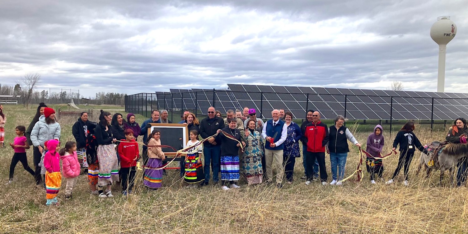 Pine Point Schools cuts the ribbon on 2.7 MWh microgrid project