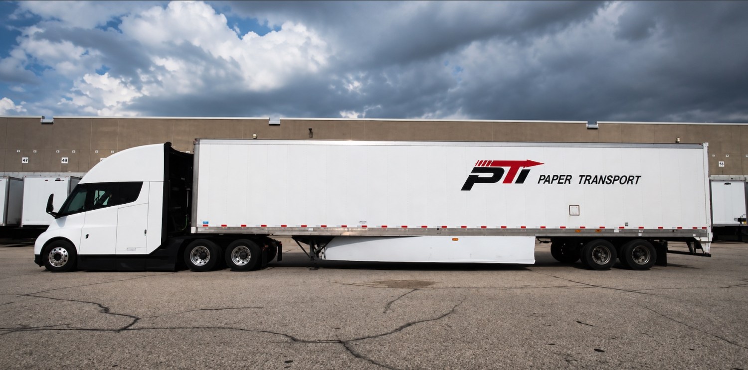 Tesla, Tesla Semi adds another fleet as Paper Transport starts Chicago pilot