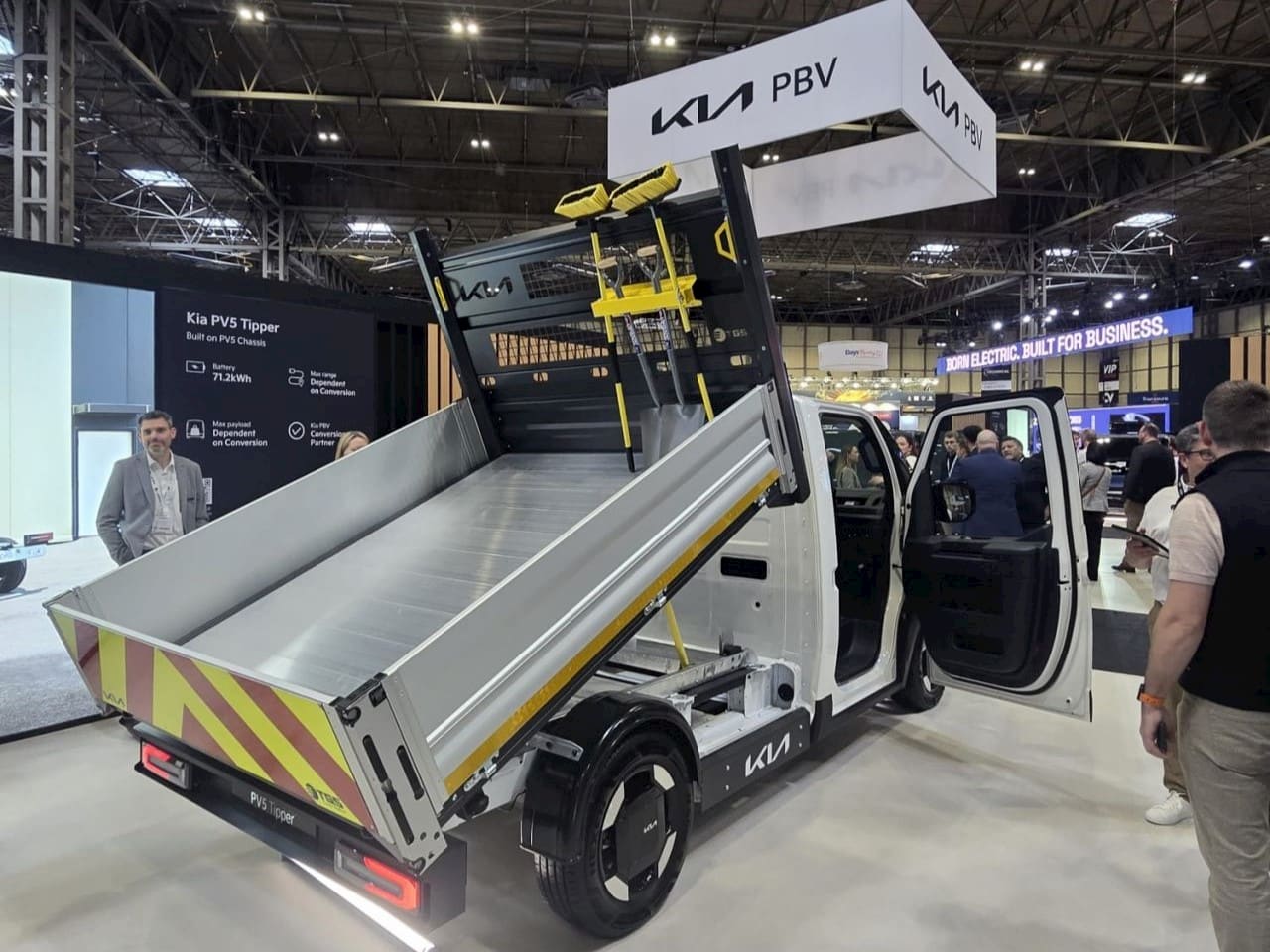 The Kia PV5 makes for a ridiculously cool dump truck
