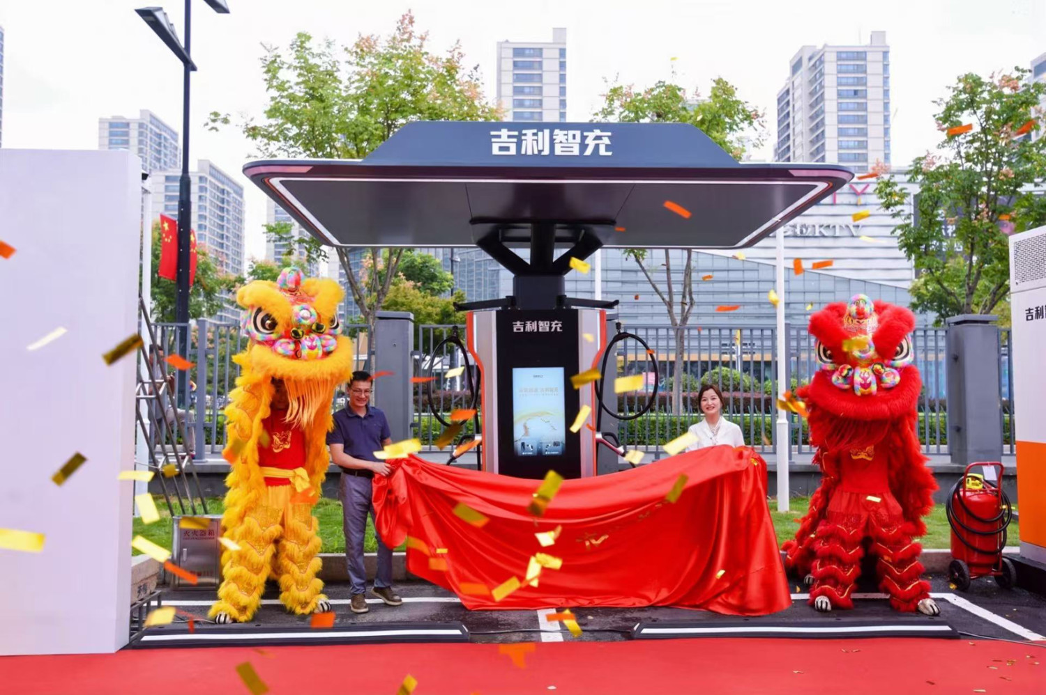 Geely Smart Charging C12 Launches in Five Cities in China