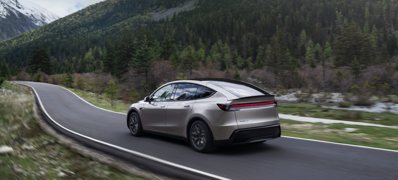 Tesla Model Y, Tesla, Will the 6-Seater Model Y Enter India? A Strategic Move in Tesla's Indian Dilemma