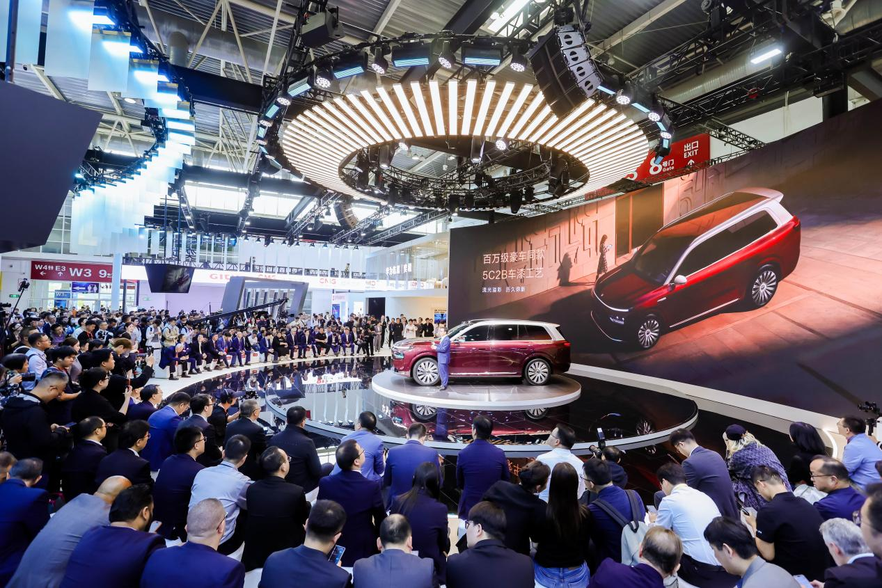 EPICLAND X9 Debuts at Beijing Auto Sho