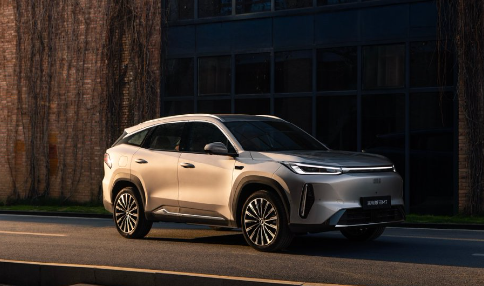 Long-Range Plug-in Hybrid SUVs, Will They Rewrite Family Purchasing Logic?