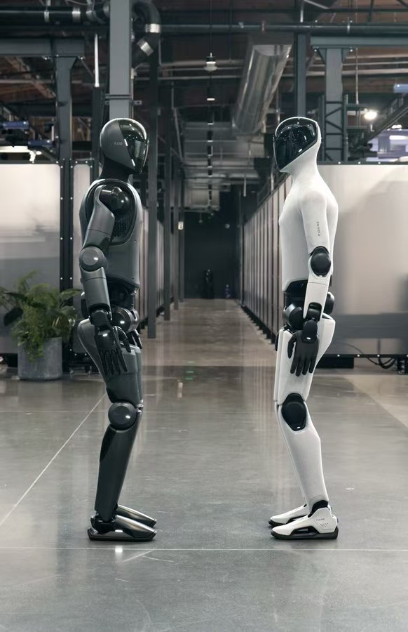 Figure Founder: F.04 Robot Initiates Component Delivery Process