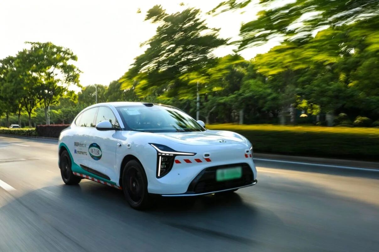 Momenta Secures Permit for High-Level Autonomous Driving Demonstration in Another New City!