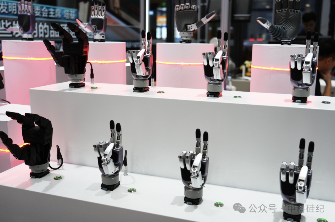 WRC 2026 | CasiaHand Showcases Full-Stack Product Portfolio, 24-Hour Dexterous Hand Livestream Draws