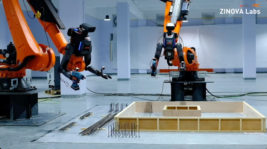 LimX Dynamics robots enter construction sites to "work"