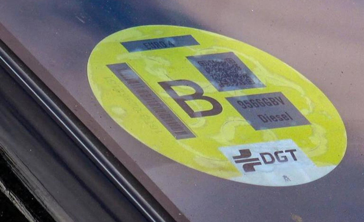 ¿Qué etiqueta de la DGT tiene mi coche? Cómo saberlo en 10 segundos