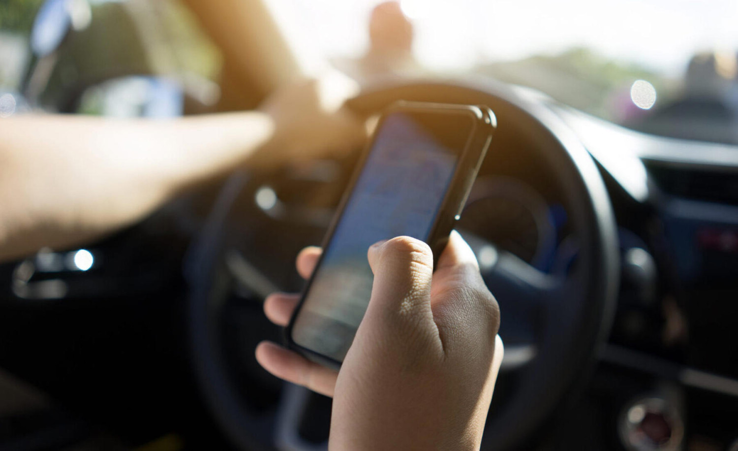 Un gesto al volante que puede dejarte sin carnet dos meses