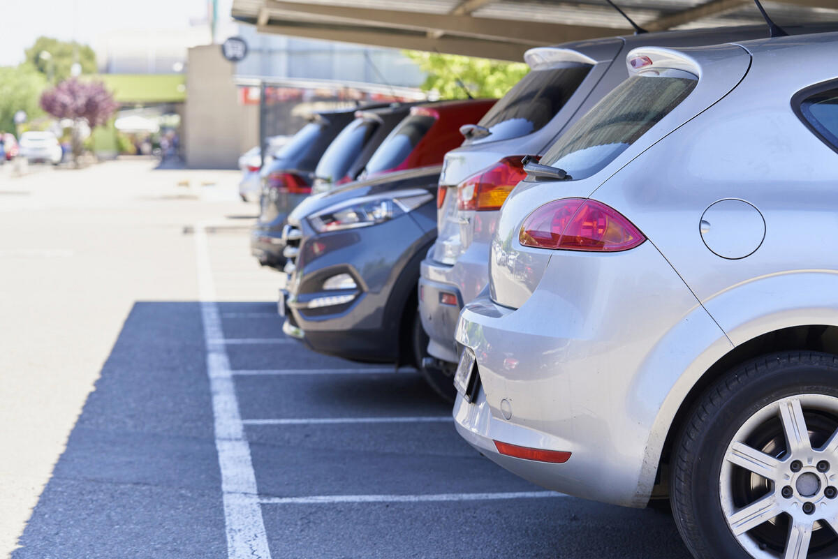 Coches eléctricos en verano: el sorprendente impacto de los atascos en la autonomía
