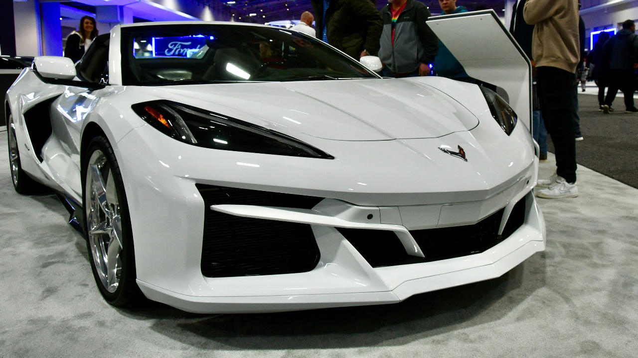 Corvette E-Ray may give way to a 720-hp Grand Sport X hybrid