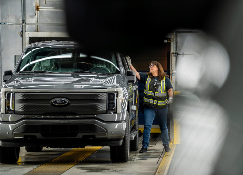 Report: Ford considering the fate of the F-150 Lightning