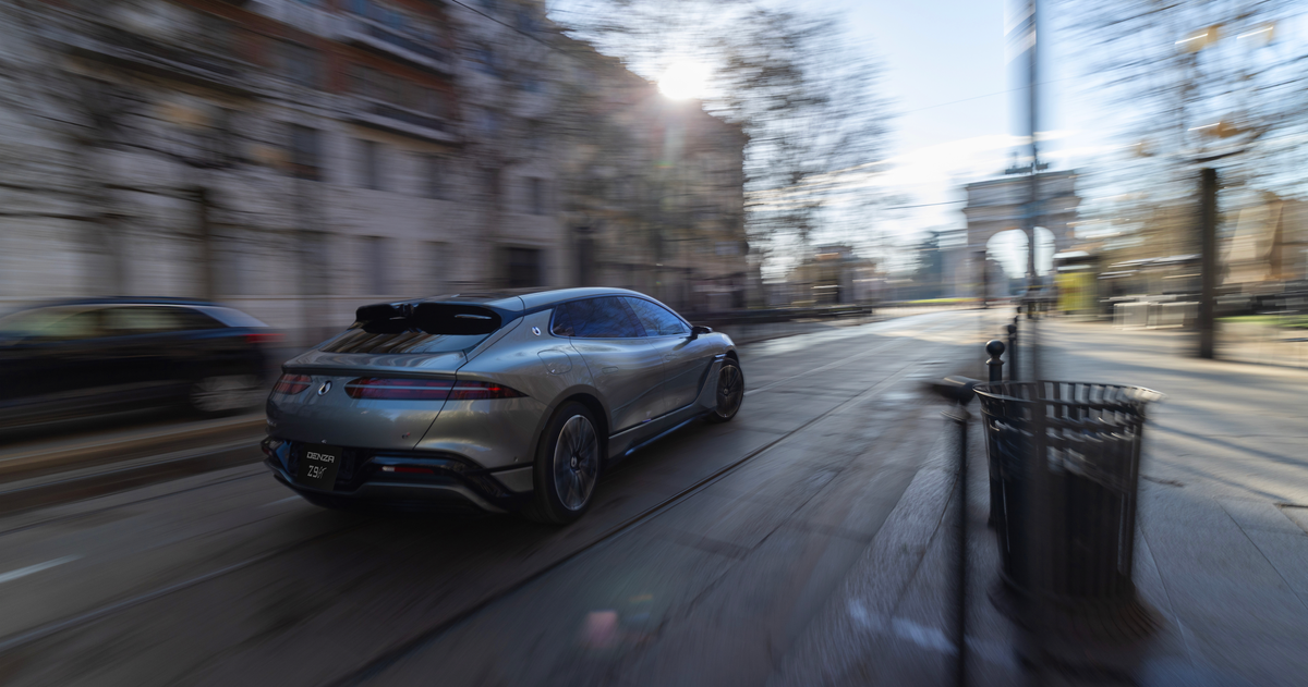 007 cambia los Aston Martin por esta marca premium china