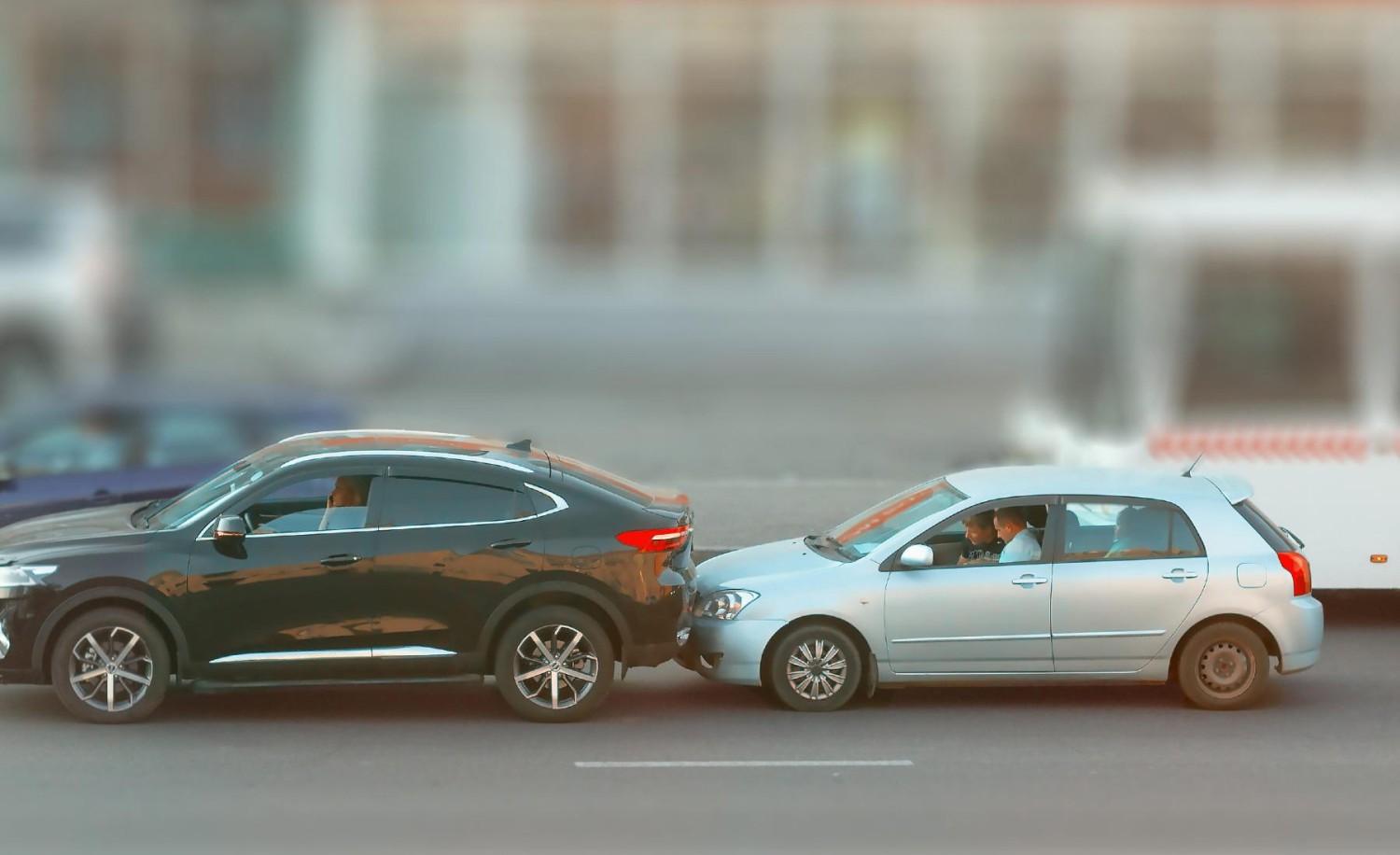El término que la DGT ha rescatado y que muchos desconocen: así puedes saber si conduces un 'coche chicle' sin darte cuenta