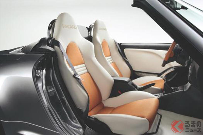 ダイハツ斬新「スポーツカー」に注目！ “1.5Lエンジン”＆「屋根なしワイドボディ」採用！ “豪華内装×旧車デザイン”も魅力の大きな「コペンZZ」とは？