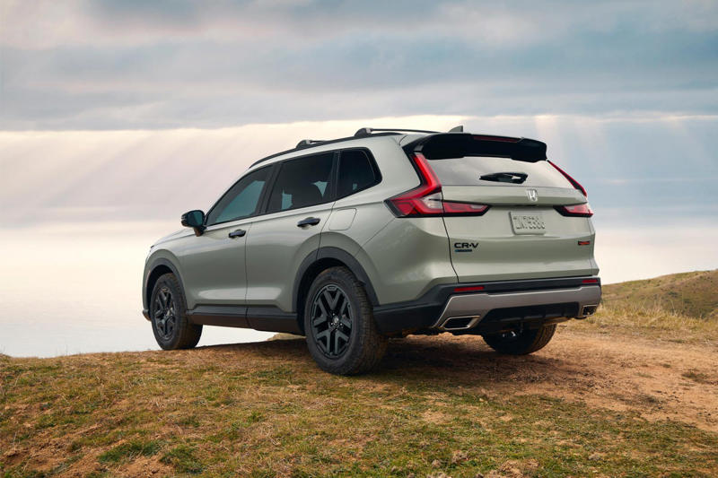 Honda's Latest CR-V Seems Aimed Straight at Subaru's Wilderness Models