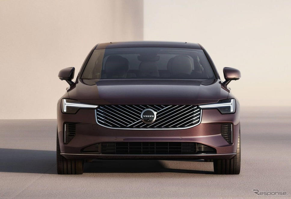 ボルボの最上位セダン『S90』が表情一新、PHEVはEV航続80kmに