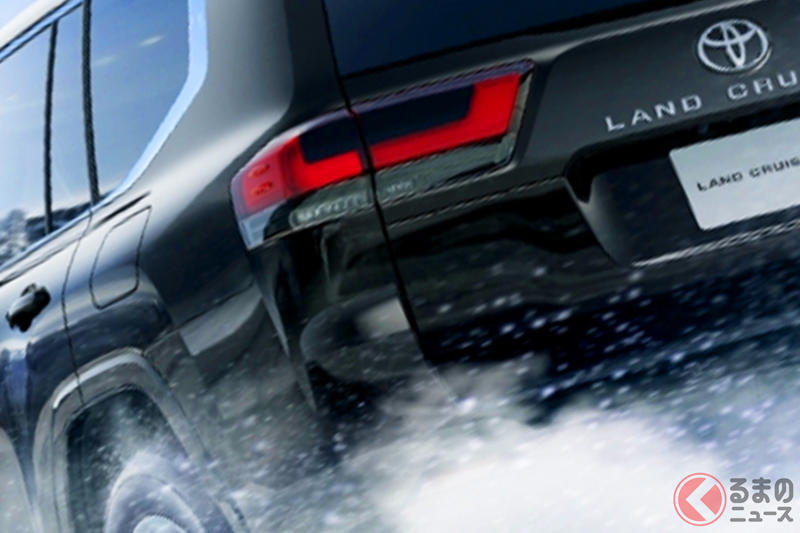 トヨタ最新「ランドクルーザー300」に注目！ 世界初「凄いボディ」＆メーカ初「“盗難防止”装置」採用！ シリーズの頂点に君臨する「本格SUV」の革新的技術とは？