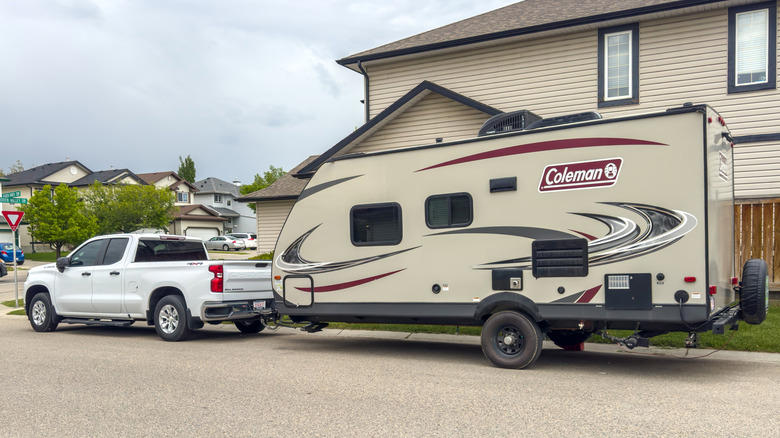 Is It Safe To Tow With A Lifted Truck? Here's What You Need To Know