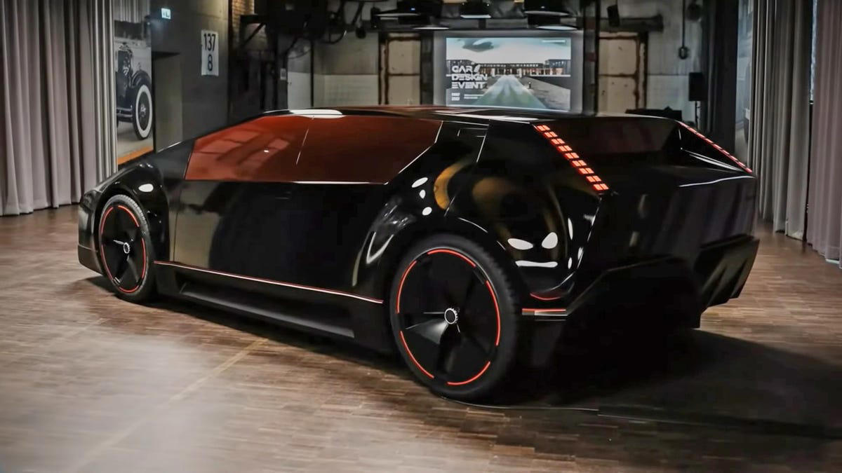 Does the Hyundai Obsidian Represent Both the Past and Future?