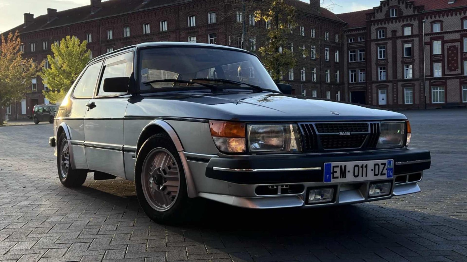 Three never-registered Saabs are heading to auction as brand-new cars