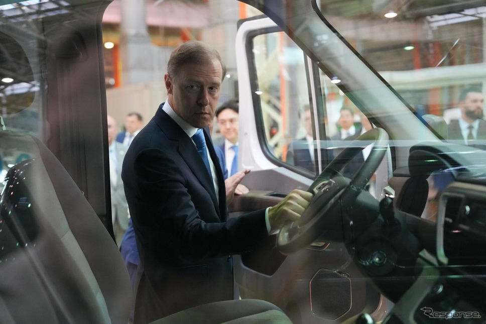 ロシア初のAT標準の軽商用車、ソラーズ『SF5』量産開始