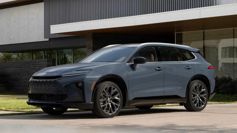 The Toyota Crown Signia's two trims prove luxury doesn't need a dozen options