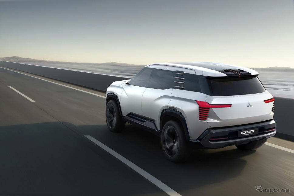 「パジェロですか？」三菱が初公開した次世代SUVに熱視線！ SNSでは日本導入を求める声