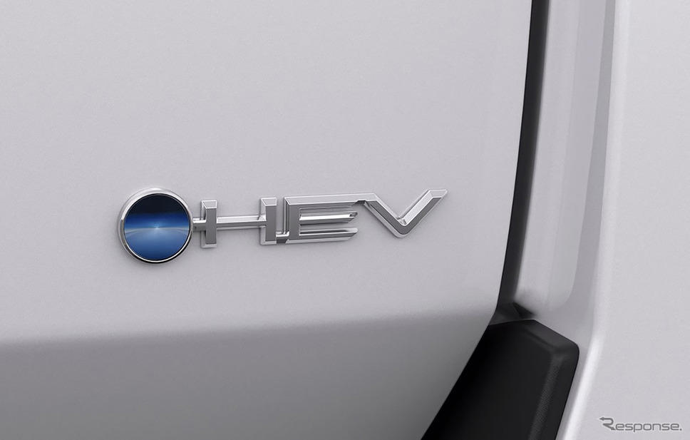 トヨタ『ランドクルーザー300』初のハイブリッド登場！実現した「新時代のオフロード性能」とは