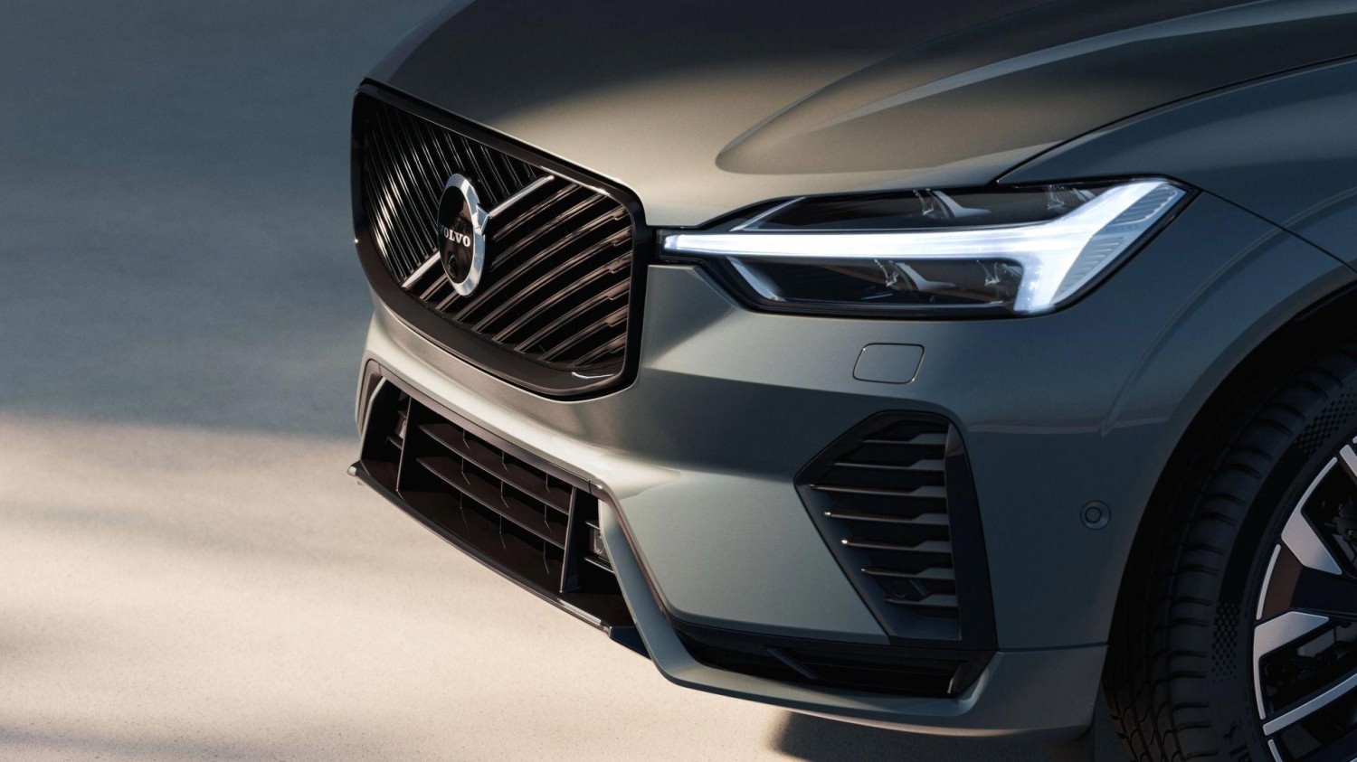 Best AWD hybrid SUVs for 2026