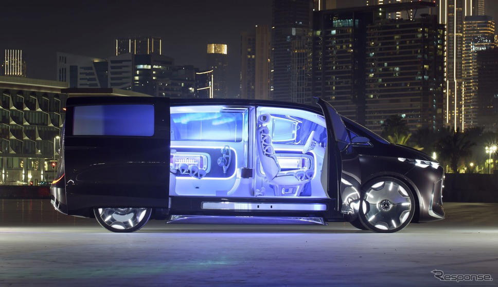 王者アルファードを超えるか？ メルセデスベンツの次世代高級ミニバンに熱視線！「車の域を超えてる」