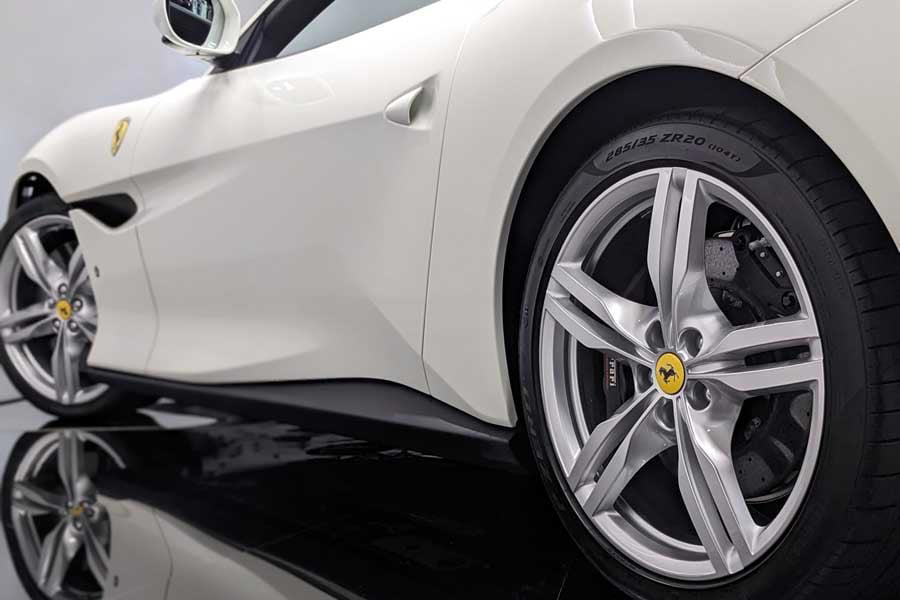 日産GT-R NISMOも認めた性能！ しかし「100万円超え」の壁──カーボンセラミックブレーキは市販車に普及できるのか