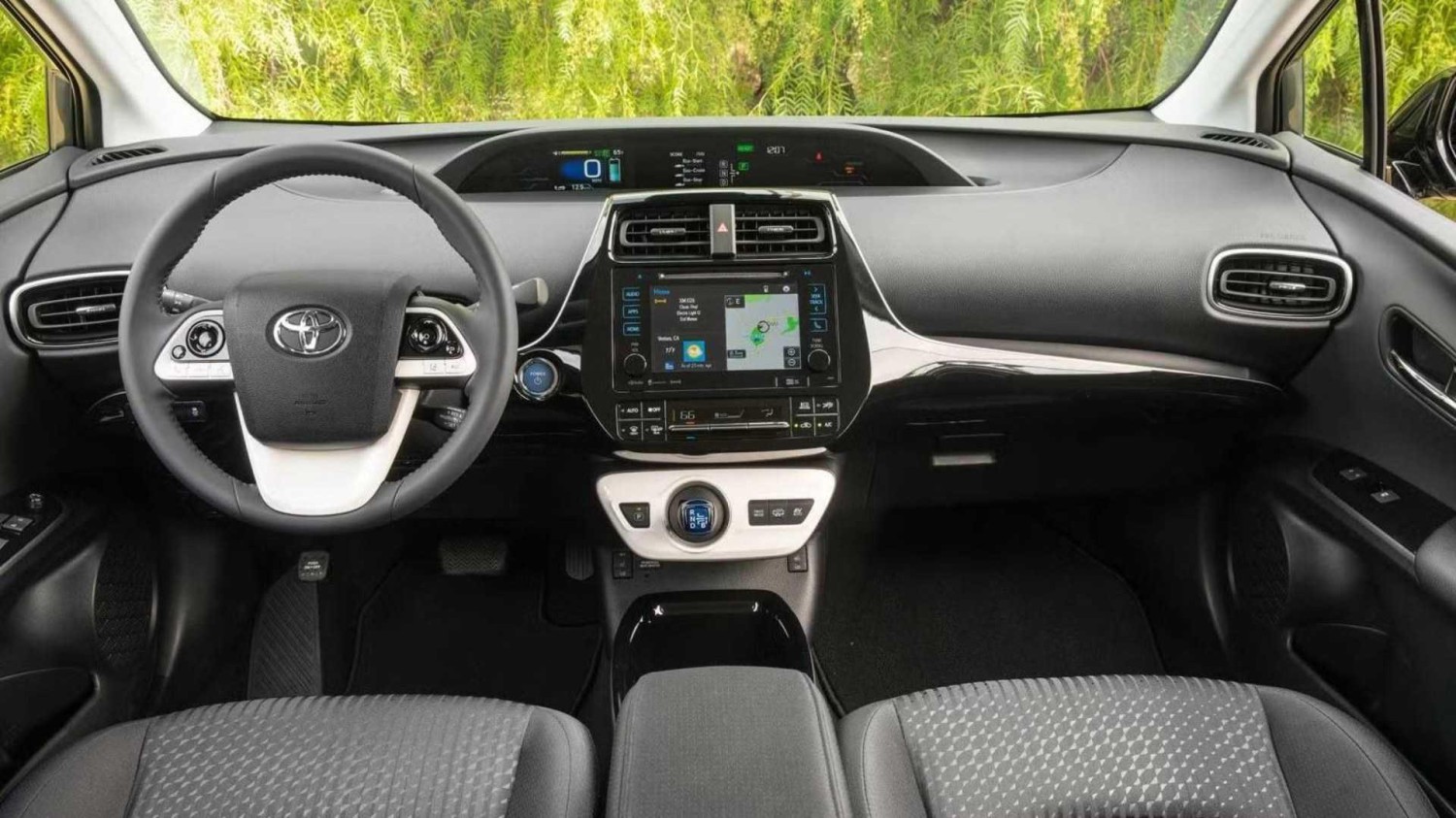 What Does MPG Really Mean? (And What's Considered 'Good')