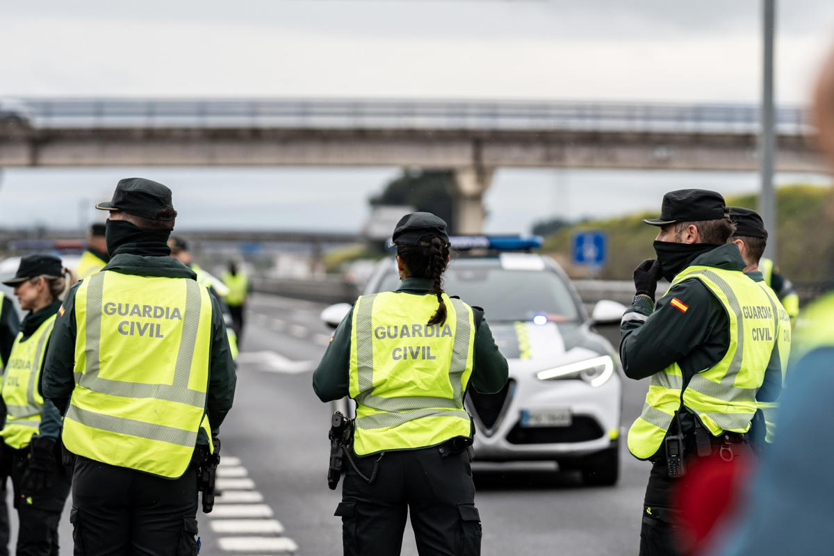 ¿Cuánto gana al mes un Guardia Civil de tráfico? Este es el sueldo real