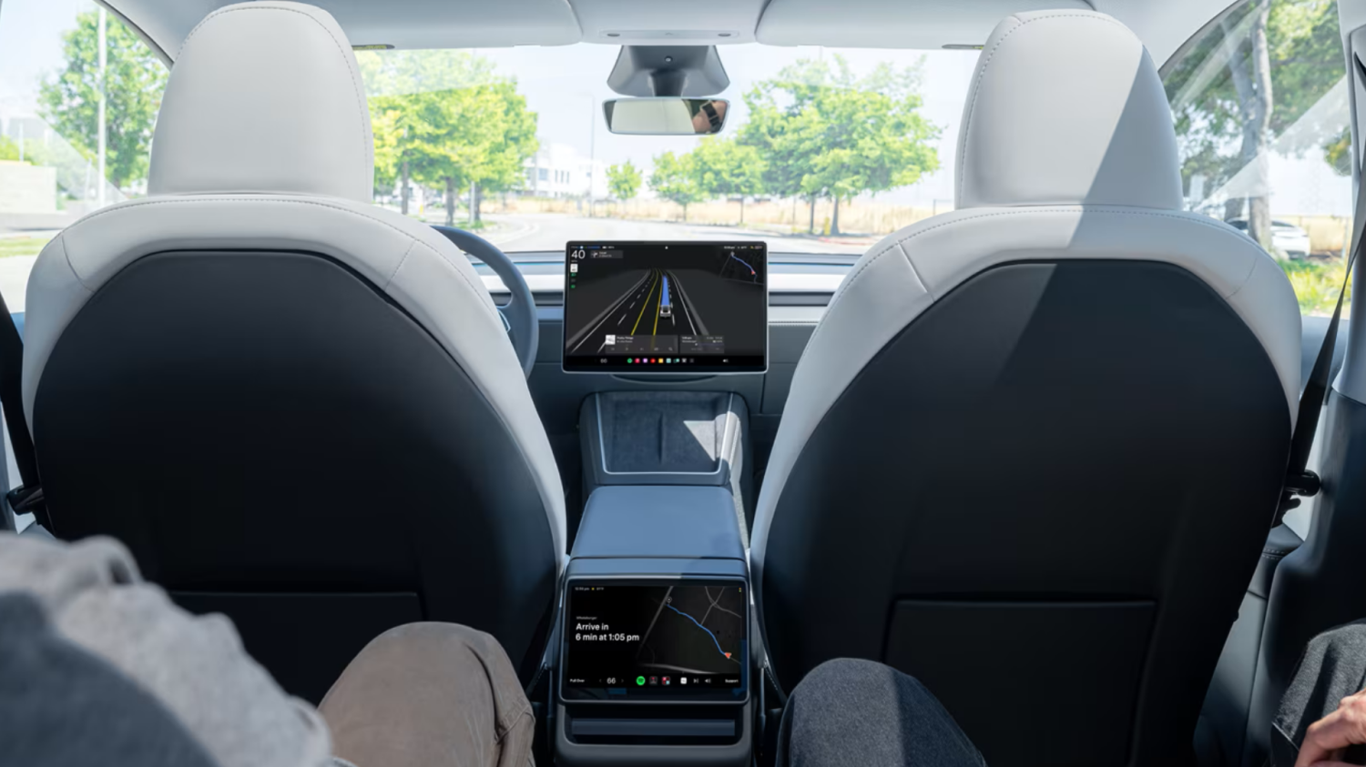 Tesla's much-hyped robotaxi service is falling on its face